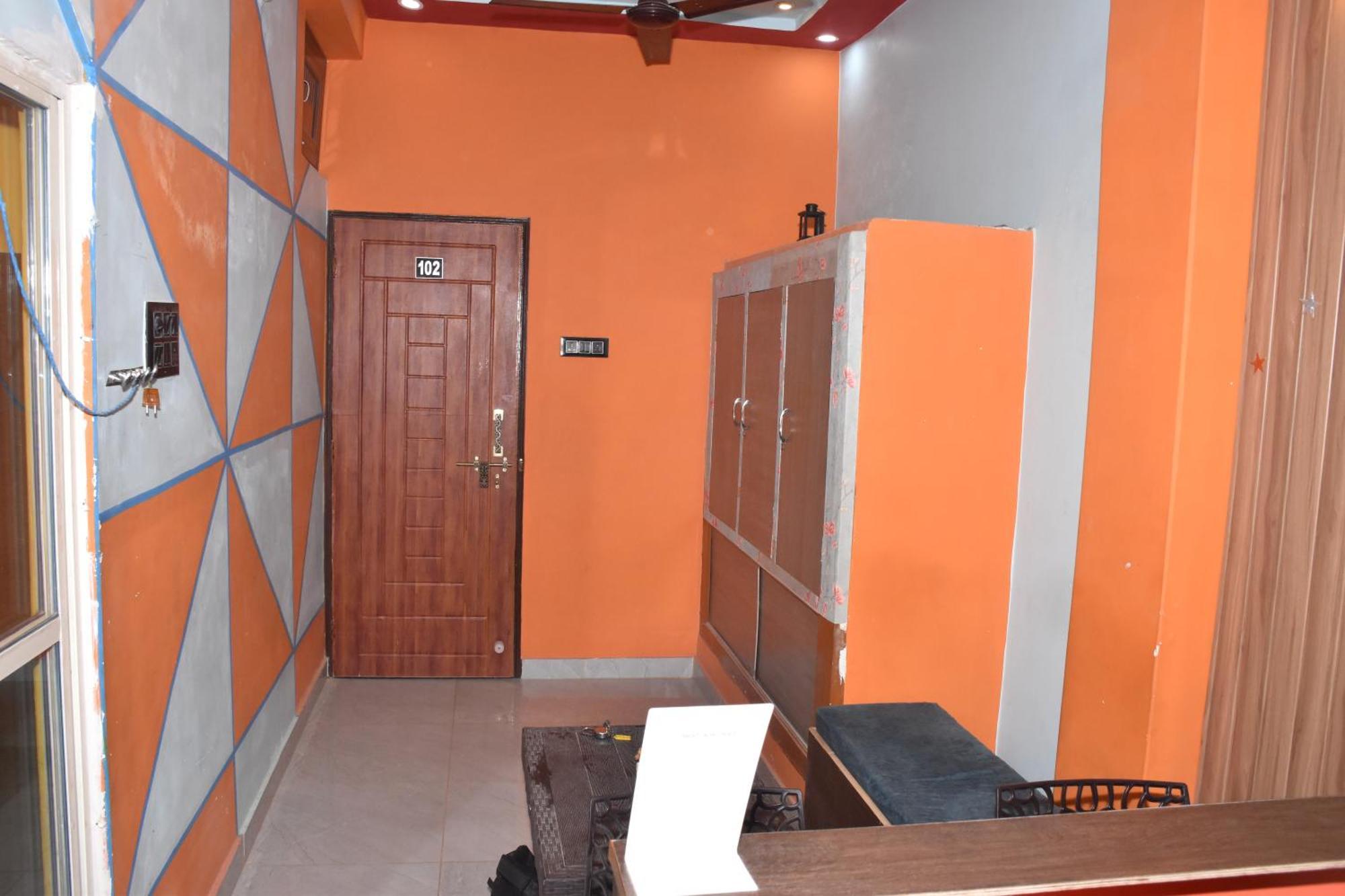 Veda'S Grand P.G Hotel Varanasi Bagian luar foto